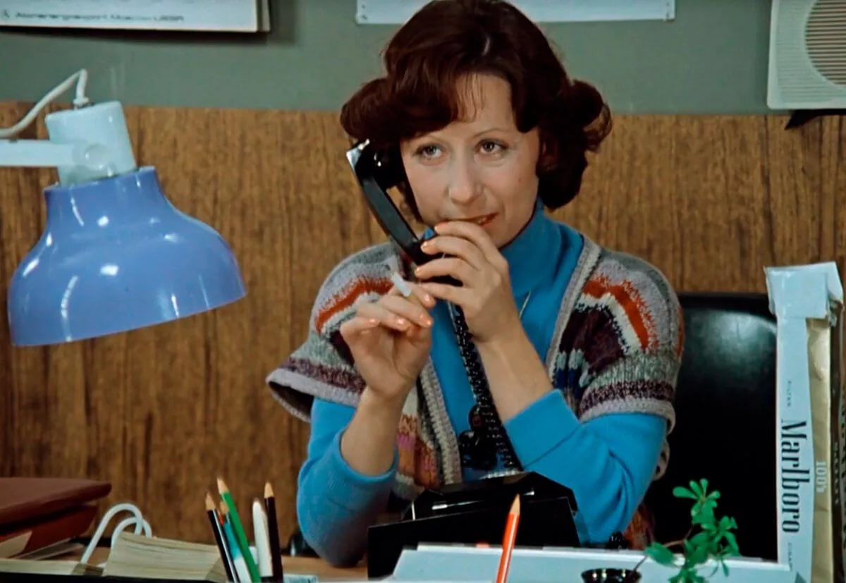 Кадр из фильма «Служебный роман»