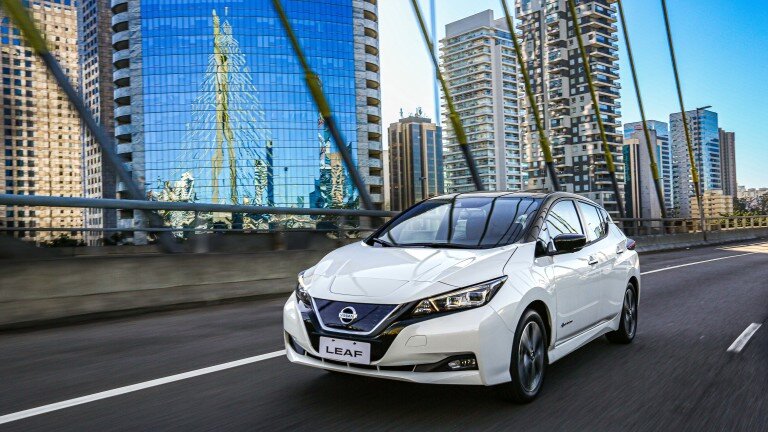 Почему Nissan Leaf похож на смартфон в кармане