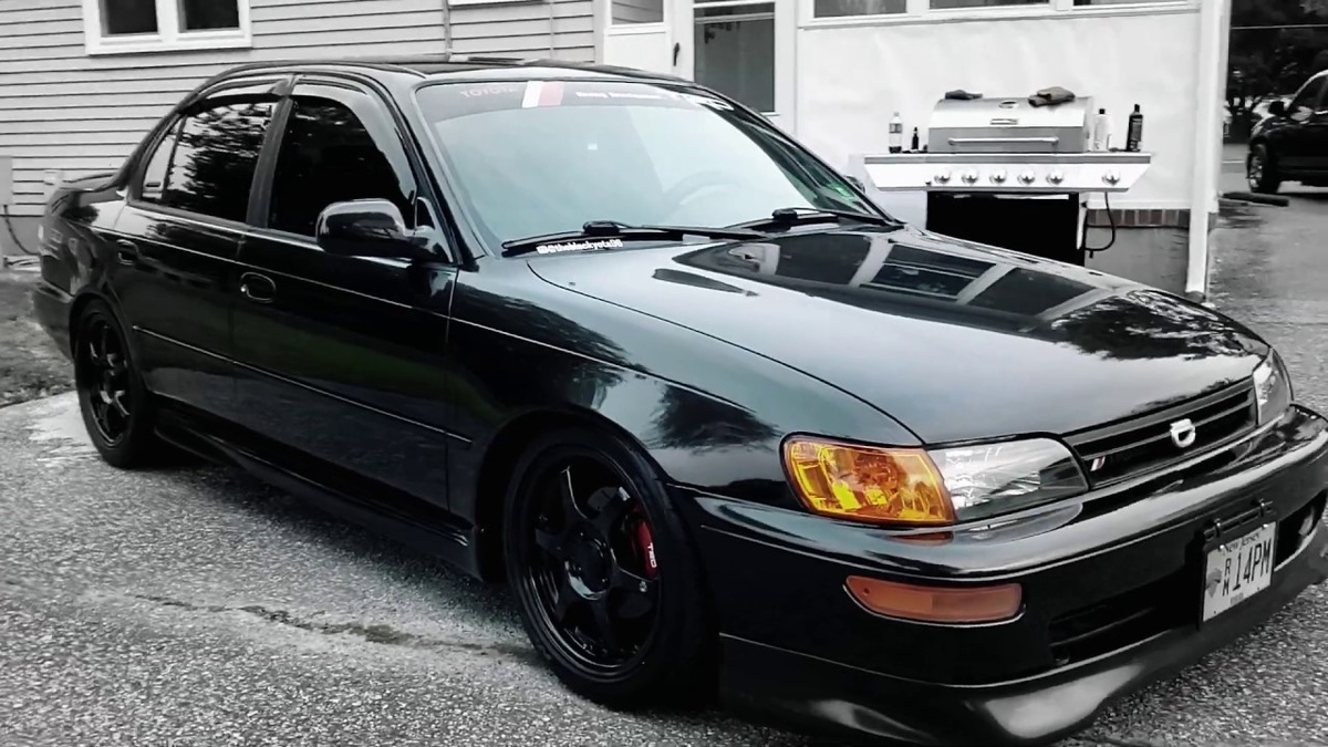 Toyota Corolla E100. Фото из открытых источников