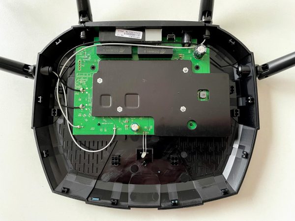 Обзор роутера Mercusys MR70X: Как уместить Wi-Fi 6 в три тысячи рублей?6