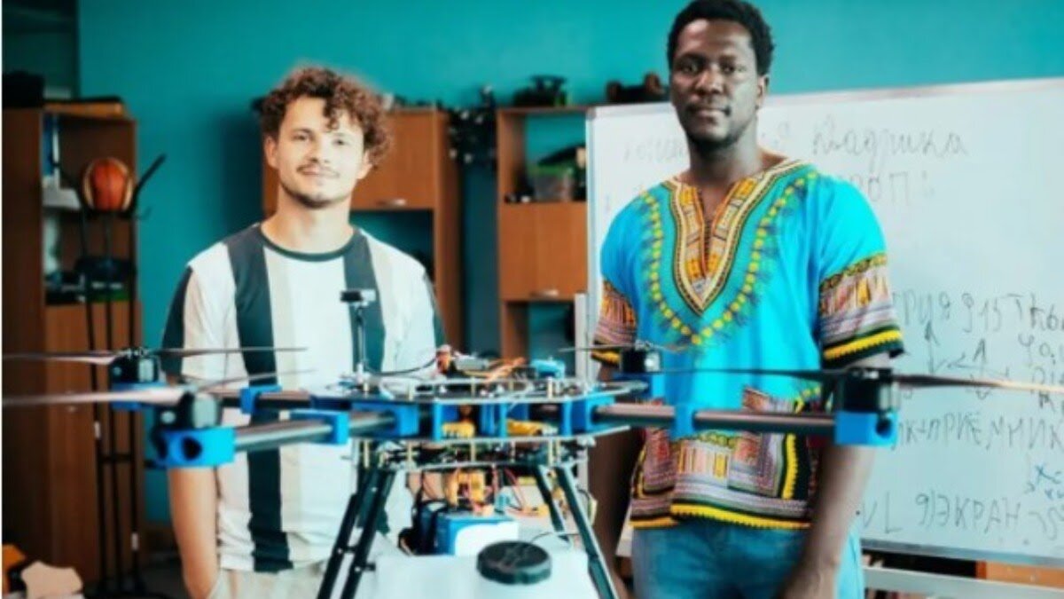 Новый летательный аппарат SMELCOM Robotics — Agroday от ученых Астраханского ГУ. Фото: Официальный сайт Астраханского ГУ