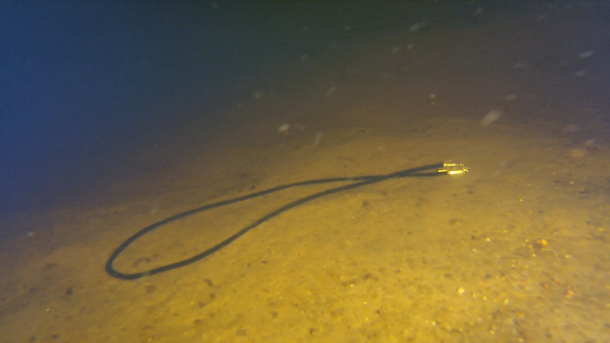 Подводный дрон нашел потеряшку.