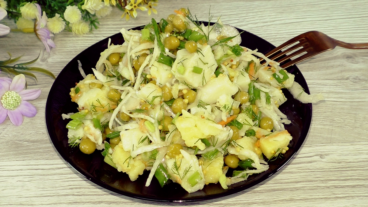 Как просто и вкусно приготовить салат с квашеной капустой без майонеза. Рецепт салата который раньше готовили часто