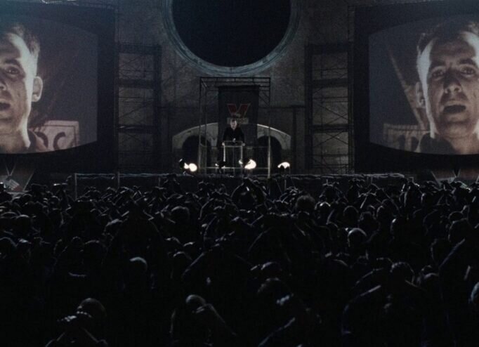 Кадр из фильма «1984», режиссёр Майкл Рэдфорд