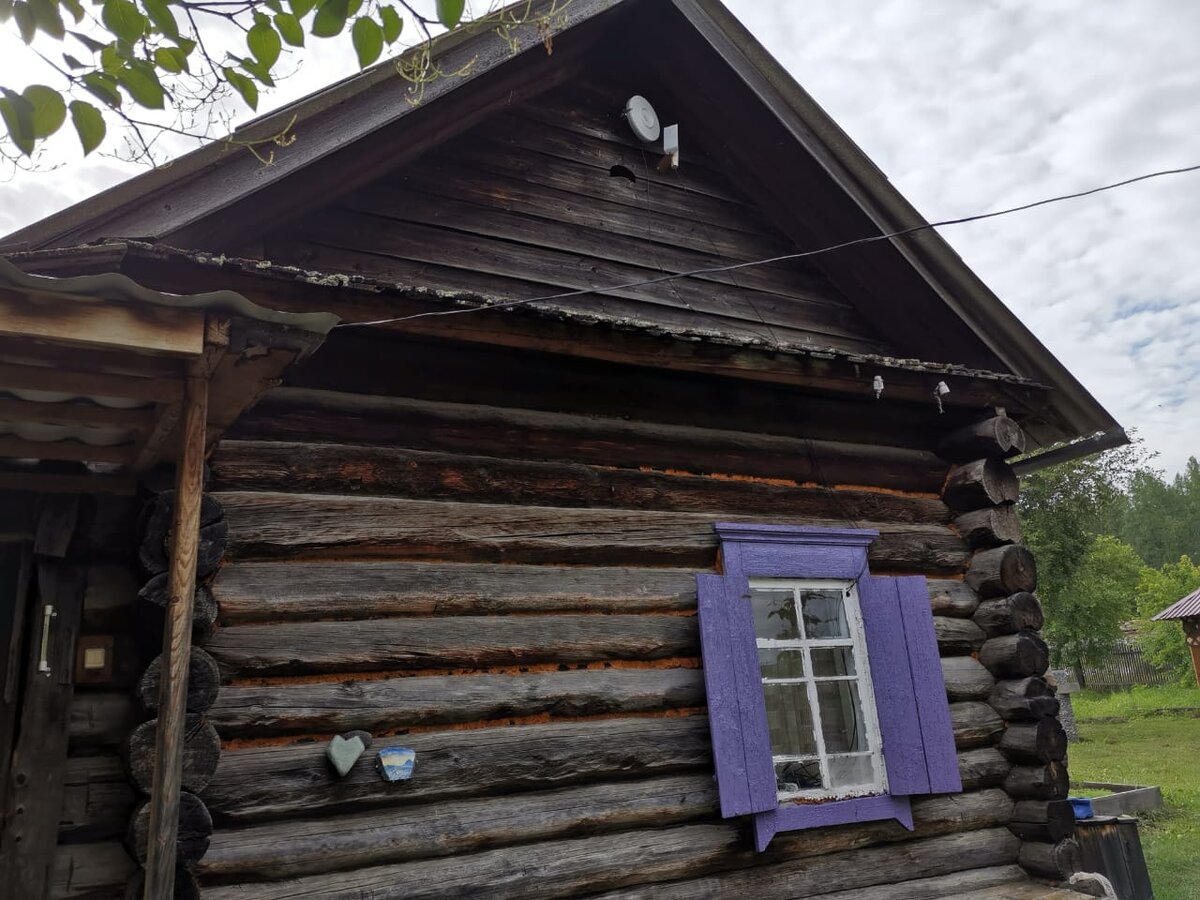 Пришли в гости к староверам, а нас в дом не пустили, но зато снаружи дом  рассмотрели, которому больше 100 лет. | Самострой | Дзен