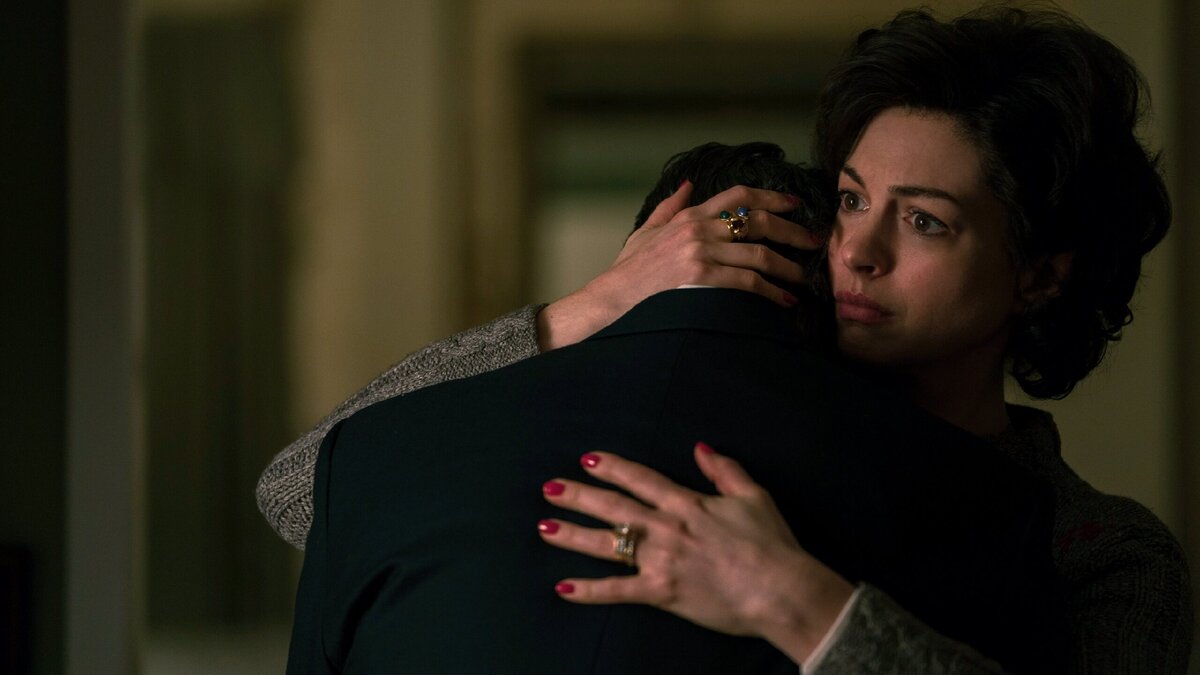 Эпизод из фильма "Темные воды"