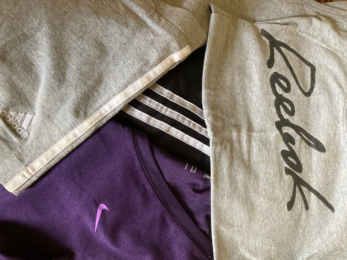 В этой куче не только шорты. Покопалась ещё. Надо записываться в пару спортзалов прям. И срочно стройнеть!