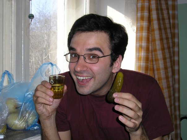 Друг, который фотографировал меня умер 3 года назад. Причина - инсульт после длительного запоя.