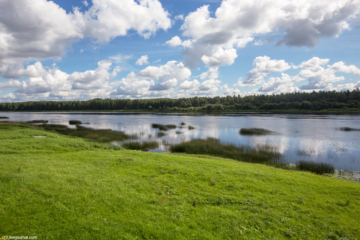 Река Вага в деревне Осиновская. Шенкурский район, Архангельская область