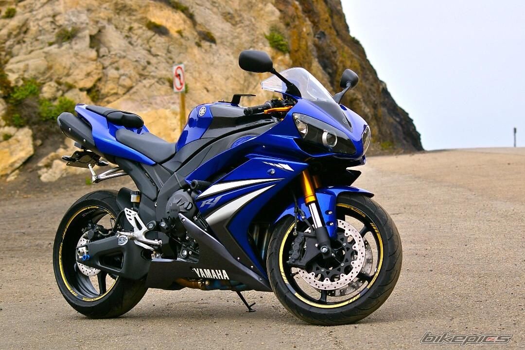 Yamaha r1 новая