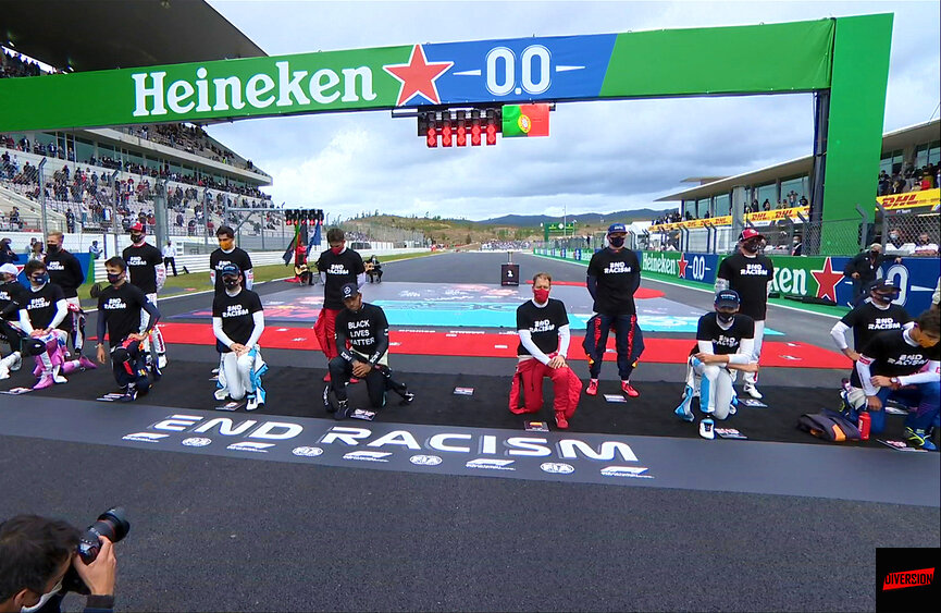 Традиционная для 2020 года церемония