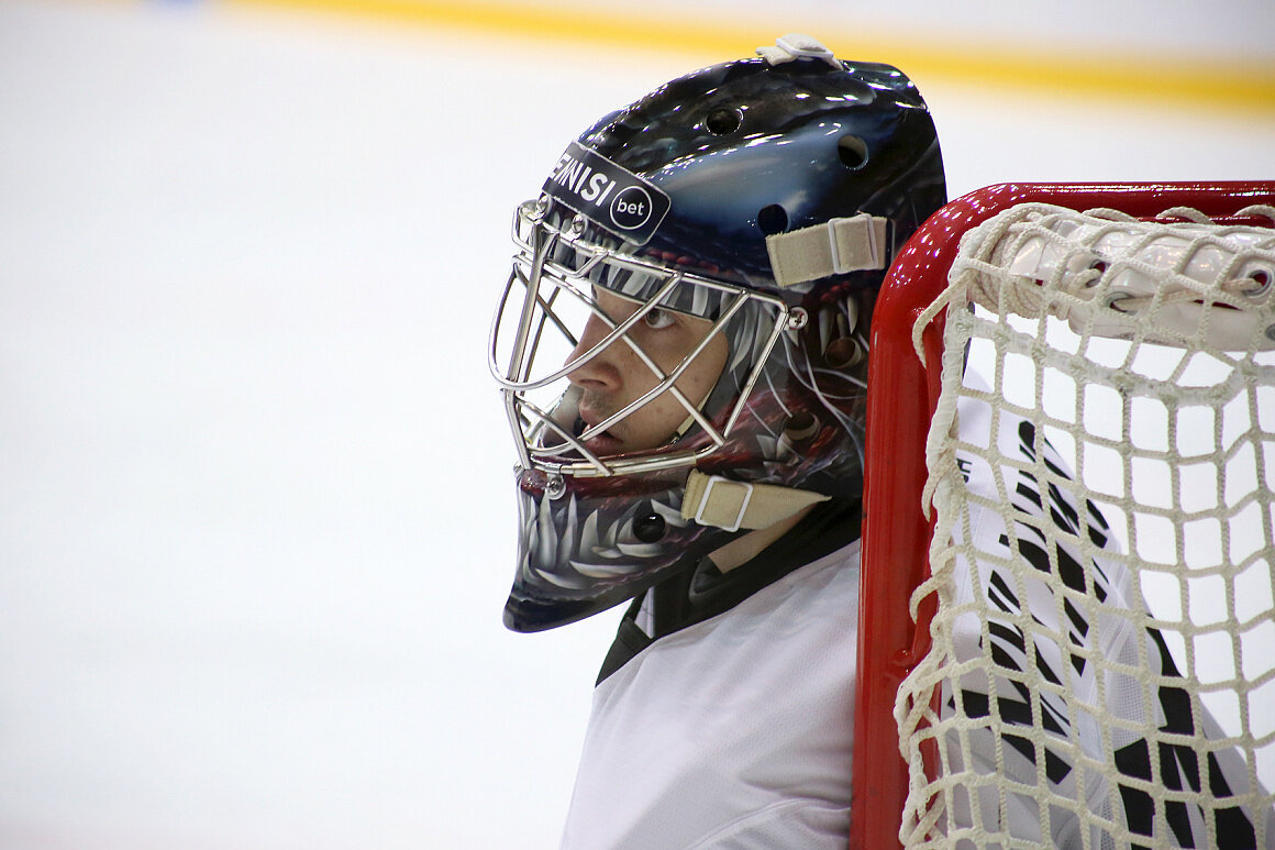Тащит Челмет в зону Плей-офф.