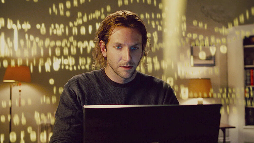 Кадр из к/ф Области тьмы