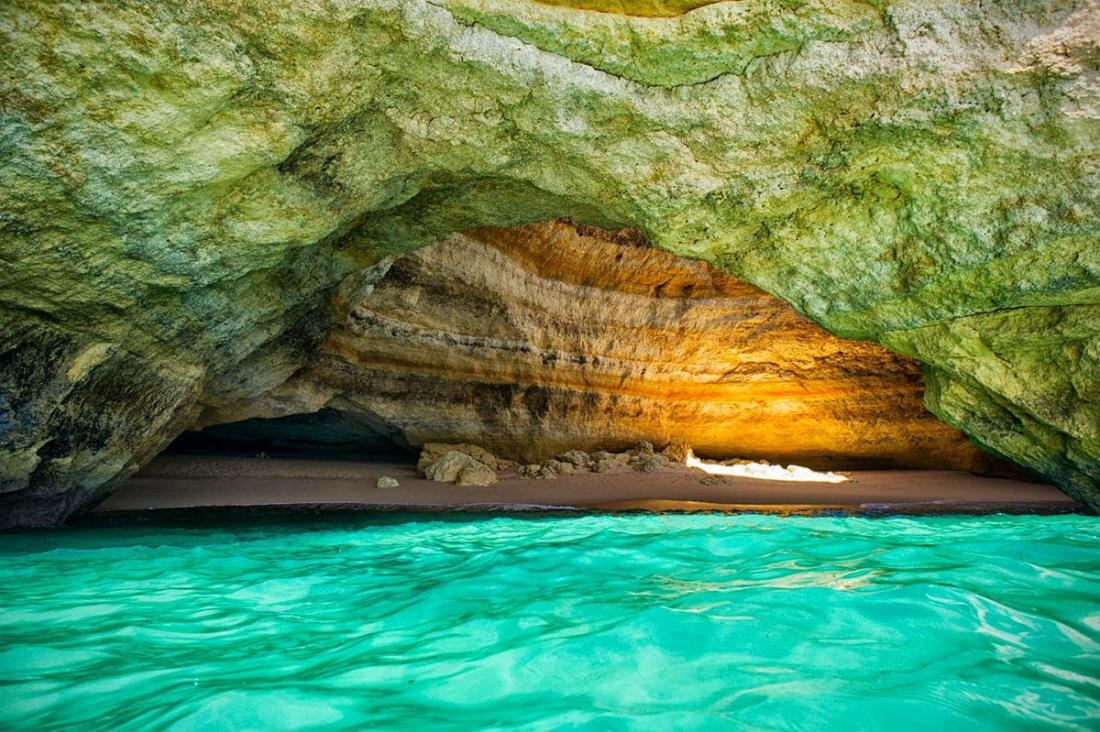 Морская пещера Бенагил Португалия