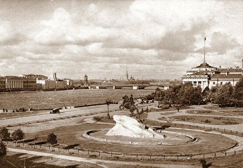 Площадь Декабристов
