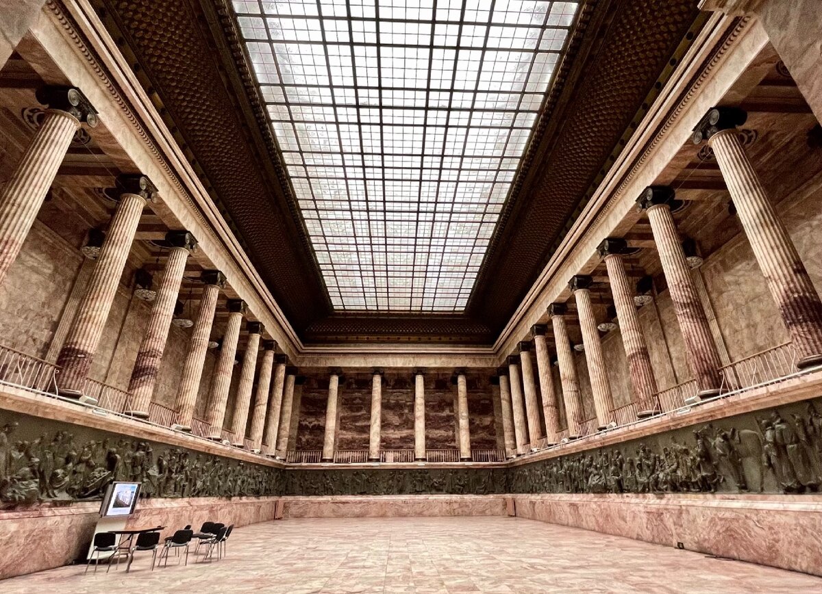 Мраморный зал