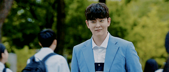 Кадр из дорамы