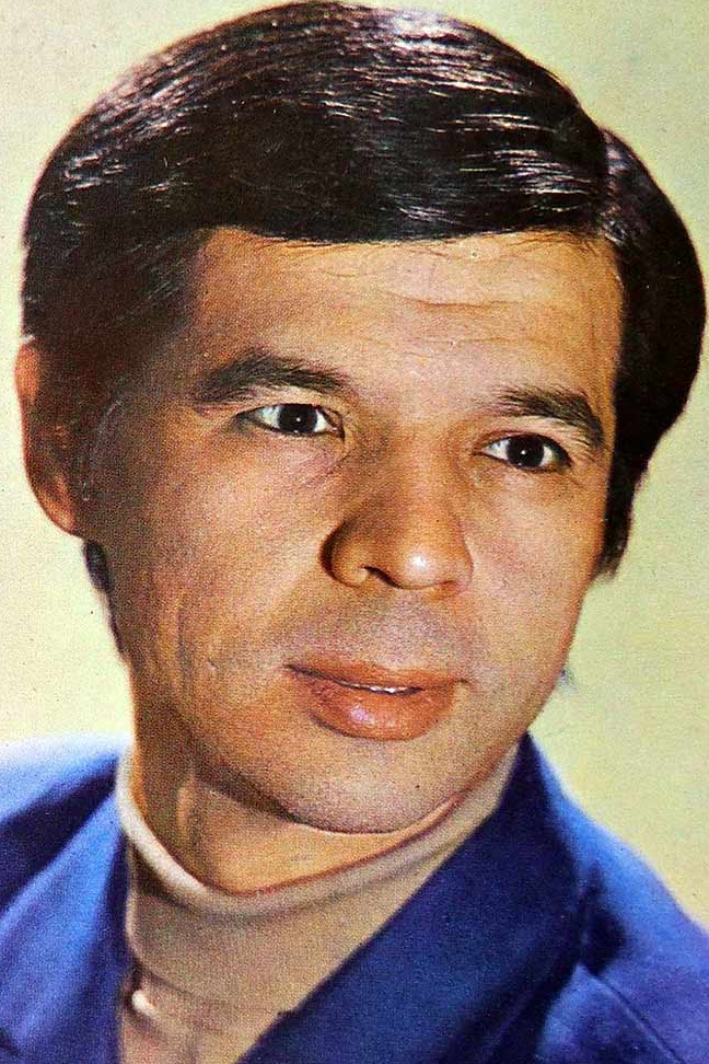 Раднэр Муратов.Фото Яндекс.Картинки.