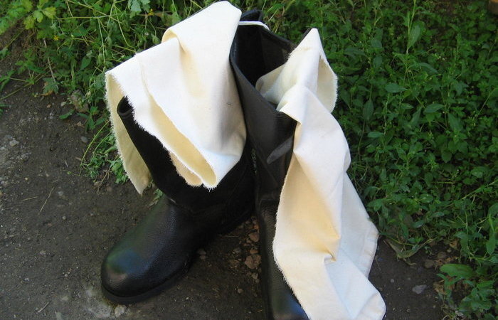 Кто, когда и зачем приучил русских армейцев к ношению портянок 