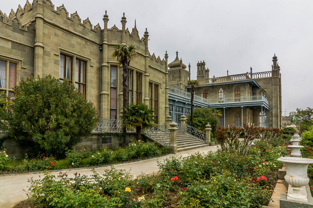 Воронцовский дворец. Южный фасад.