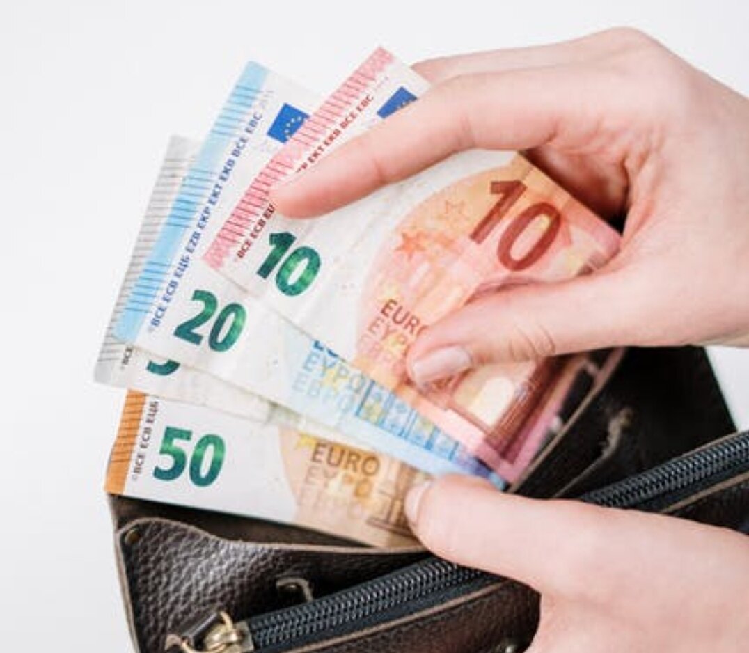 Как мы можем себе это позволить? Источник фото: Pexels.com 