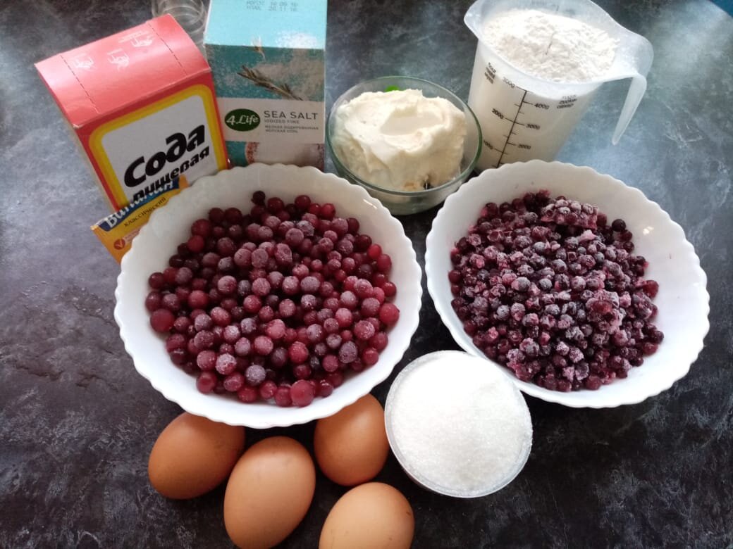 Ингредиенты для пирога с ягодами