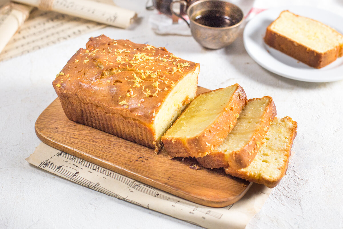 Лимонно-йогуртовый кекс с цитрусовым сиропом