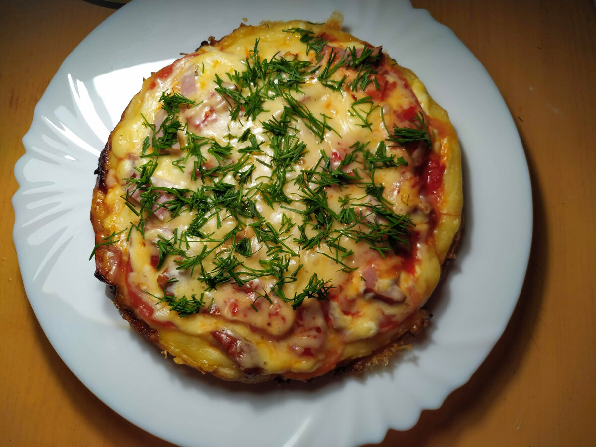 Быстрый рецепт пиццы без духовки и миксера!