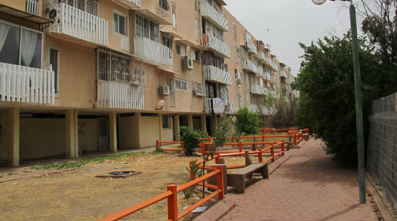 Типичный израильский дом на "столбах"