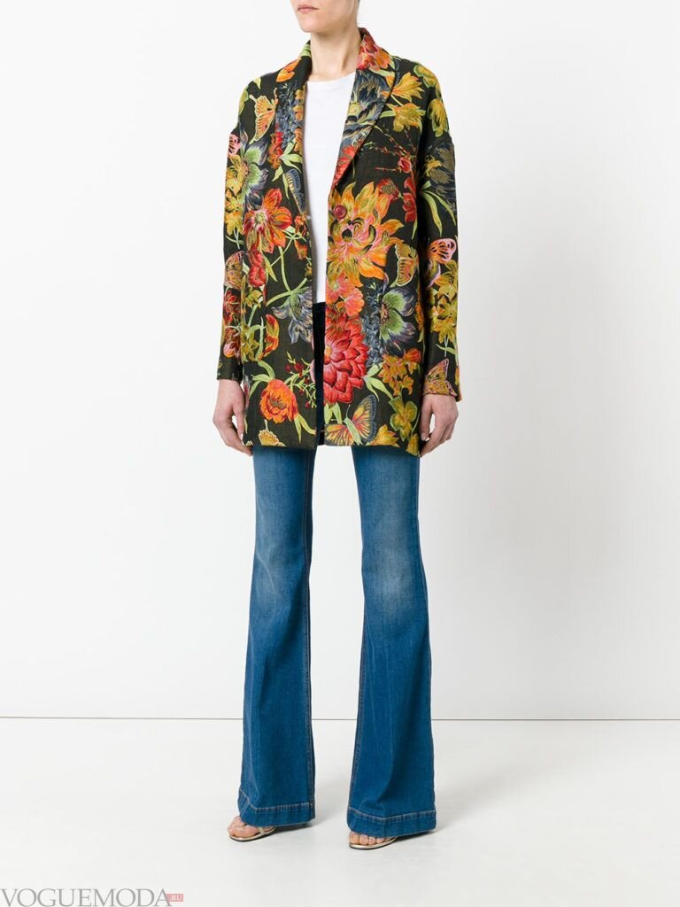 Ссылка на источник фото: https://voguemoda.ru/modnyie-pidzhaki