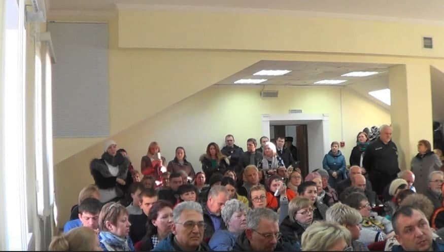 Одно из обсуждений МСЗ в Нано-Фоминском районе. Фото: страница группы экоактивистов "Нет мусоросжигательным заводам в Подмосковье!" в ВК