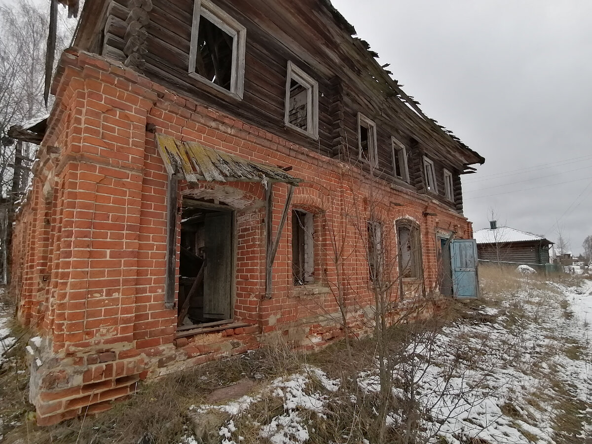 Ехали в монастырь и увидели заброшенный купеческий дом – Заходим | Уйду в  лес | Дзен