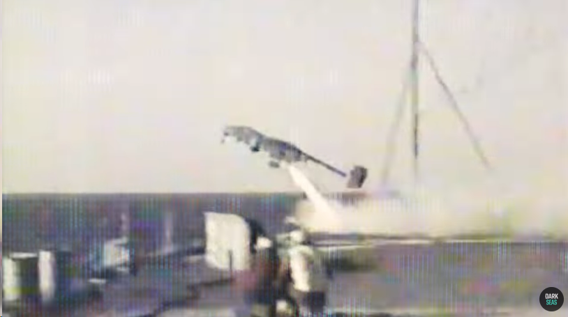 Запуск БЛА Pioneer RQ-2A с линкора "Висконсин"