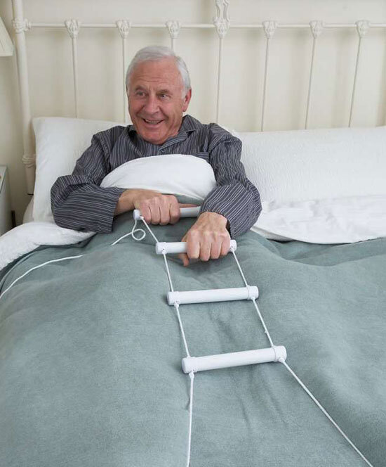 Как правильно оборудовать кровать для лежачего больного