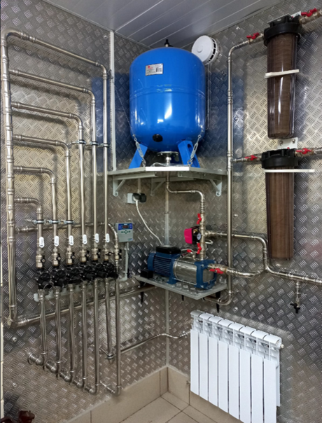 Система полива, организованная с помощью труб из нержавеющей стали