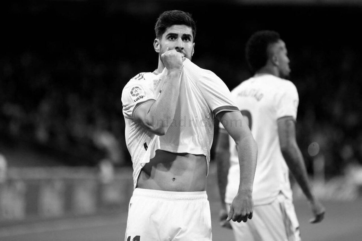 Marco Asensio бритые ноги