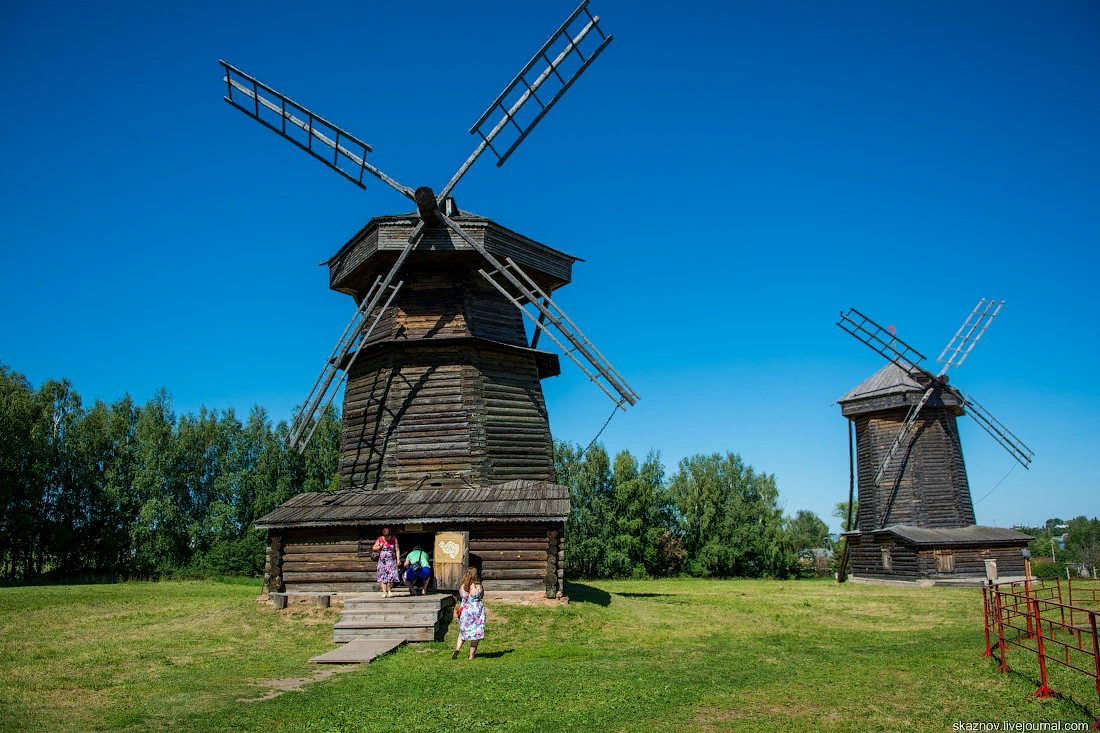 Городе находится музей деревянного зодчества