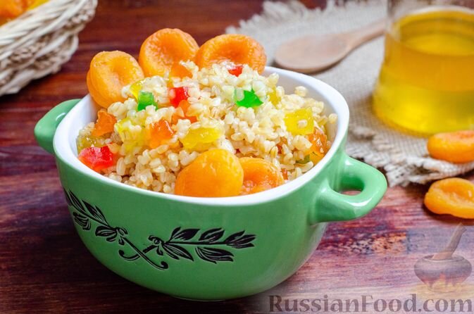булгур, цукаты, курага, масло сливочное, мёд жидкий, соль