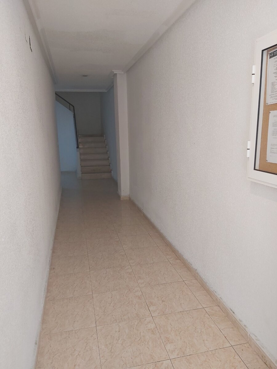 Подъезд в "не очень" хорошем доме