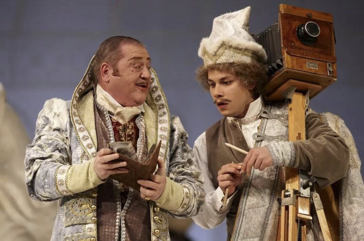 В спектакле «Виндзорские насмешницы»