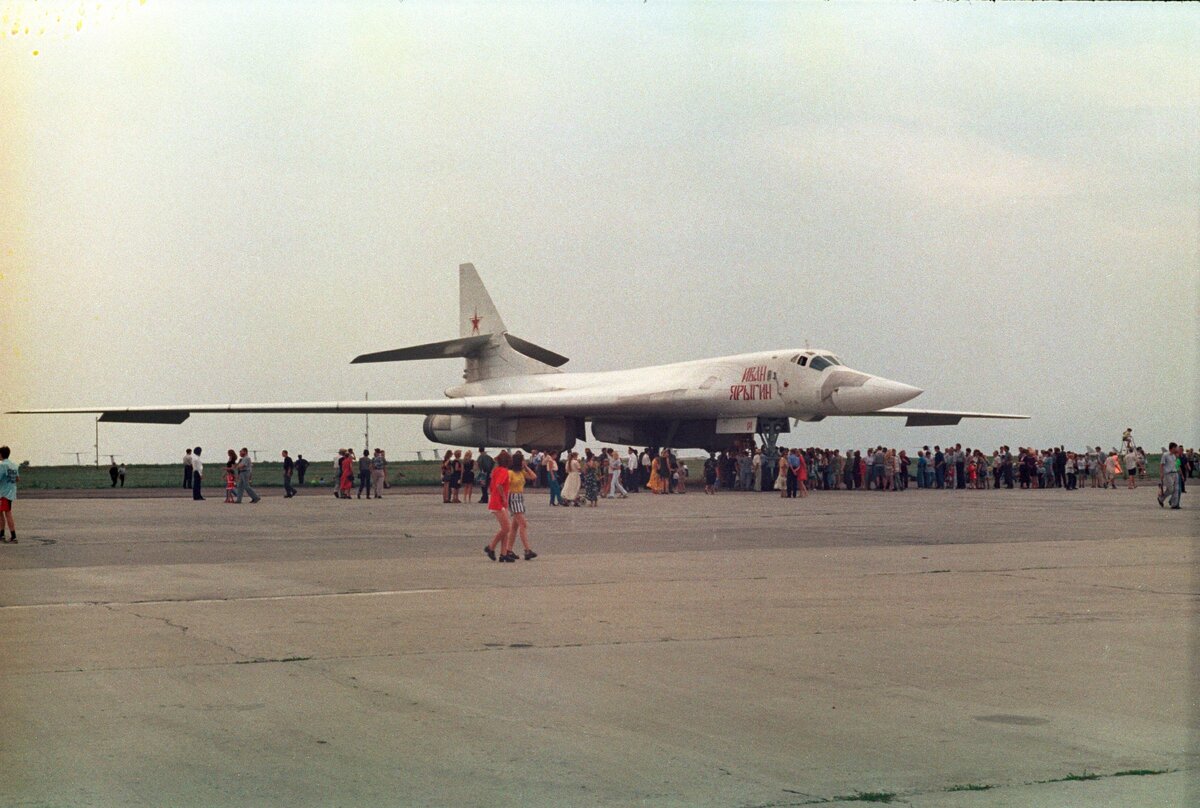 Ту-160