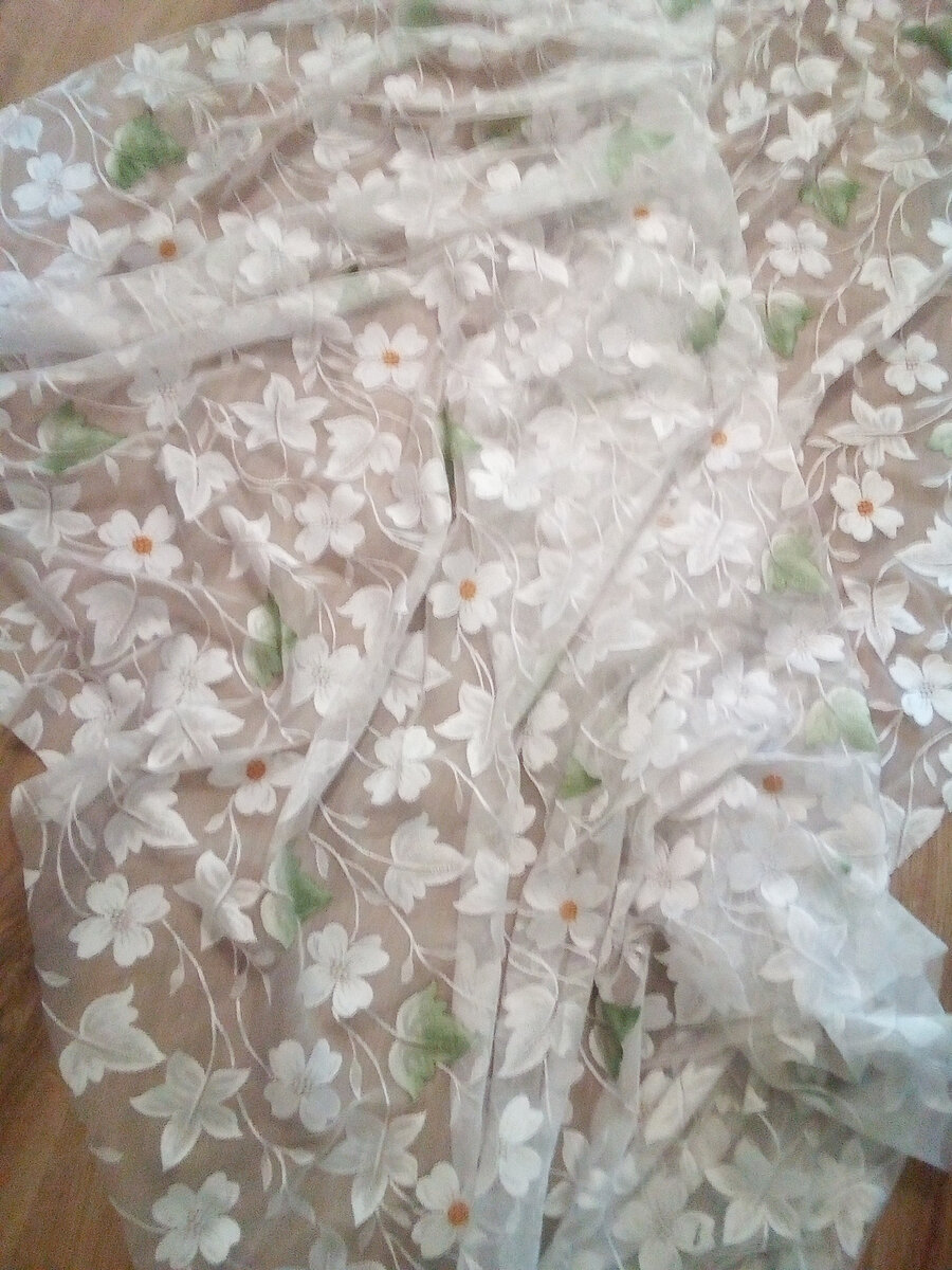 Тюлевое полотно.