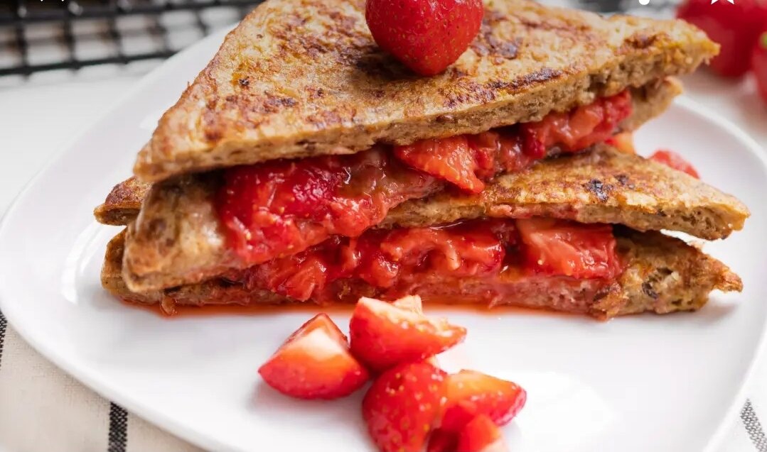 Французский тост с клубникой