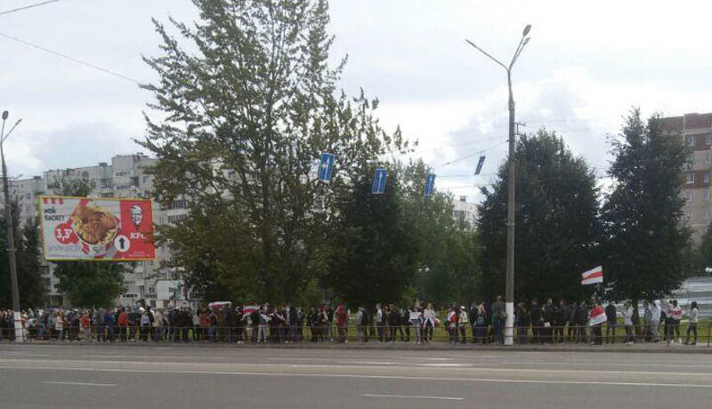 Протестующие в районе «Омеги». Фото из соцсетей