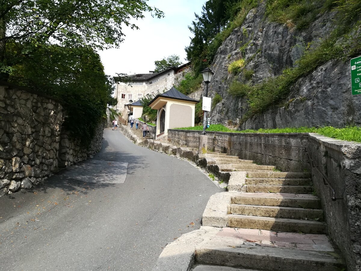 дорога в францисканскую крепость