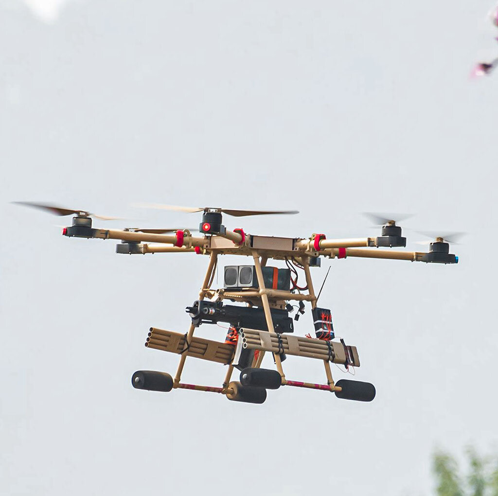 Планируется создать несколько видов боевых дронов – от БЛА-разведчиков до ударных БЛА, оснащенных стрелковым оружием и гранатометами. 