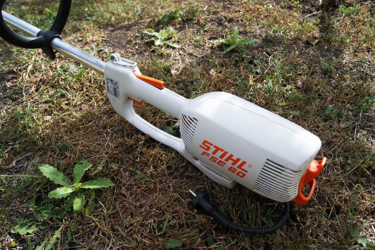 Штиль fse. Stihl FSE 60. Триммер Stihl FSE 60. Триммер Stihl FSE 71. Газонокосилка штиль фсе 60.