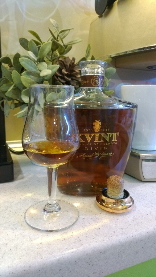 Новинка из Магнита, коньяк за 580 рублей. Дивин KVINT 8 лет | Cognac ...