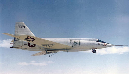 Bell X-2 — экспериментальный самолёт. Самолёт X-2 предназначался для проведения аэродинамических и термодинамических исследований до скоростей, соответствующих М=3. К проектированию самолёта приступили в 1949 году фирма Bell, NACA и ВВС США. Предполагалось, что X-2 в окончательно доведённом виде, при установке ЖРД с тягой около 900 кг, сможет достигать высот 30—60 км. Постройка самолёта X-2 была закончена в 1952 году, и в 1953 году начались его испытания. В отличие от предыдущих экспериментальных самолётов, X-2 имеет нормальную схему с низкорасположенным стреловидным крылом с острой передней кромкой. Обшивка крыла изготовлена из нержавеющей стали. В связи с очень большими скоростями и высотами полёта для спасения лётчика при аварии применена отделяемая кабина. Кабина защищена от нагрева и охлаждения мощной теплоизоляцией. Во время испытательного полёта 25 июля 1956 года вторая модификация самолёта X-2 достигла скорости 3000 км/ч, а в начале сентября — высоты 38400 м.