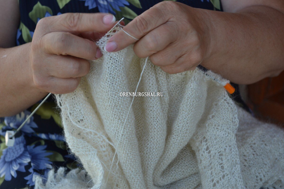 Пуховая пряжа для вязания: изделия и уход